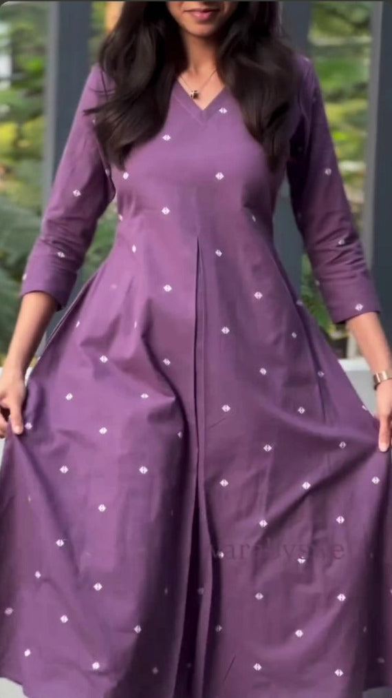 Pleated Buti Kurti